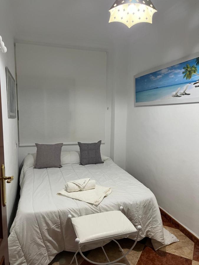 El Torreon 3 Apartment Lora del Rio Bagian luar foto